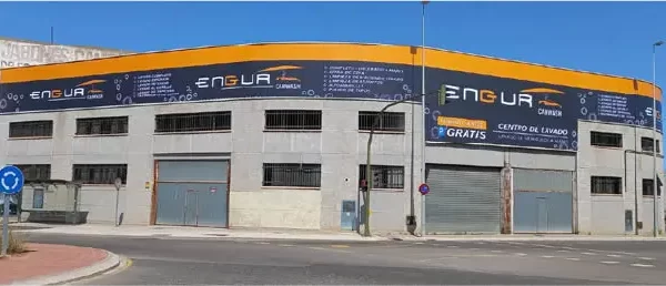 Diseño y rotulación personalizada en Sagunto rotulación de fachadas Centro de Lavado Engur