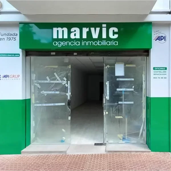RS Trabajo realizado en la fachada de Marvic Agencia Inmobiliaria